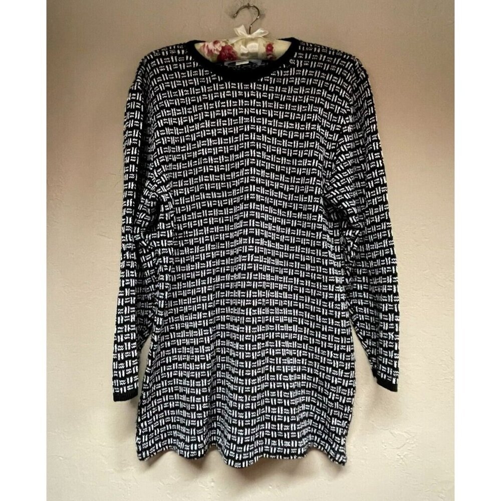 Vintage Brenda French Women's Size 2 Hand-Loomed Black Textured Pullover Sweater